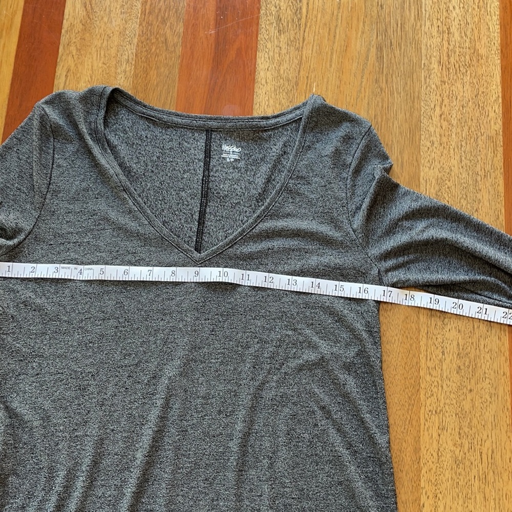 Mossimo Top - Picture 5 of 6